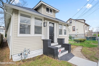 101 Forest Ave, Keansburg, NJ 07734