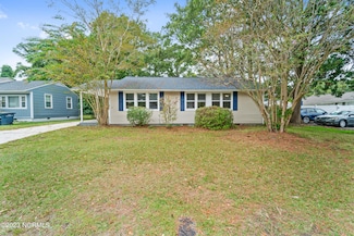 529 Henderson Dr, Jacksonville, NC 28540