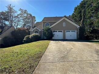 1251 Green Oak Cir, Lawrenceville, GA 30043