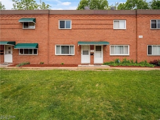 194 Dalepark Dr Unit 5, Bedford, OH 44146