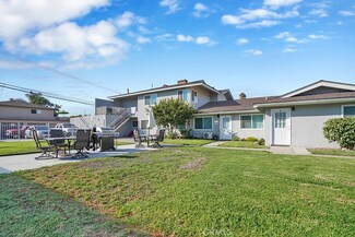 17071 Oak Ln Unit A-D, Huntington Beach, CA 92647