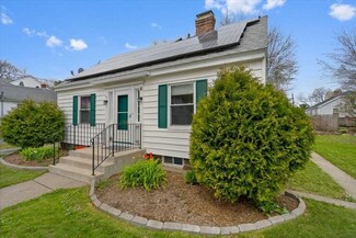 6 2nd St, Worcester, MA 01602