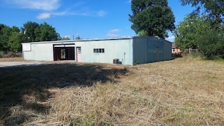 610 New York St, Navasota, TX 77868