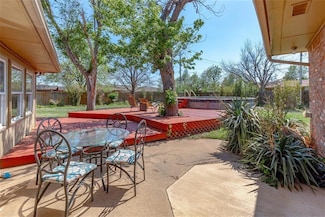 1314 S 10th St, Kingfisher, OK 73750