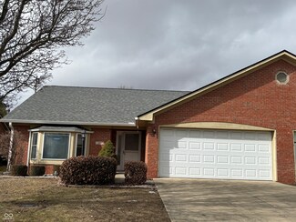 320 Lakewood Ct, Avon, IN 46123