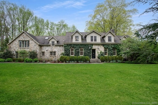 57 Richards Ln, New Canaan, CT 06840