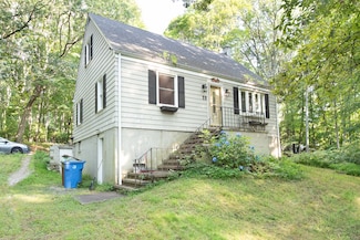 28 Old Shelton Rd, Shelton, CT 06484