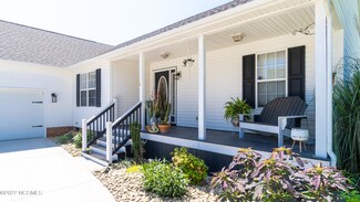 108 River Reach Dr W, Swansboro, NC 28584