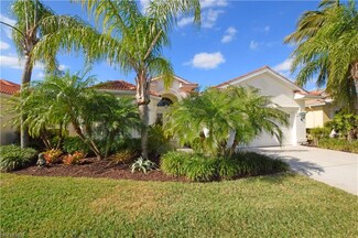 4753 Cerromar Dr, Naples, FL 34112