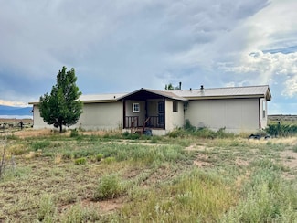 69 Santistevan Rd, El Prado, NM 87529