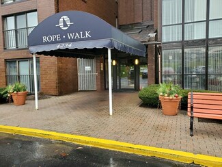4234 N Main St Unit 408, Fall River, MA 02720