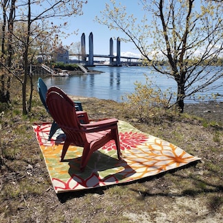 15 Adams Ln Unit 2, Kittery, ME 03904