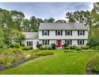 14 Wood Rd, Sherborn, MA 01770