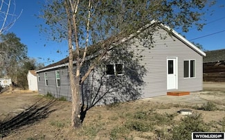 116 California St, Shoshoni, WY 82649