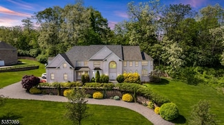 34 Kanouse Ln, Montville, NJ 07045