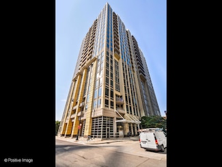 700 N Larrabee St Unit 2008, Chicago, IL 60654