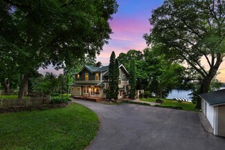 5190 Saint Albans Bay Rd, Excelsior, MN 55331