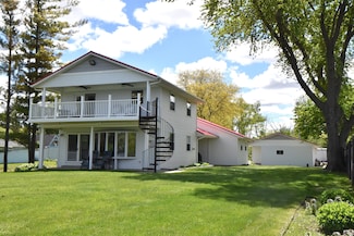 2462 Wallace Lake Rd, West Bend, WI 53090