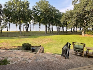 201 Paradise Cove, Denton, TX 76208