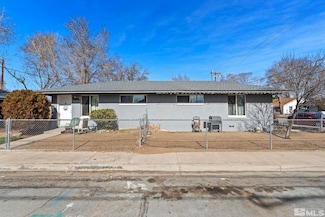 803 10th St, Sparks, NV 89431