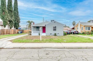 2134 E Cambridge Ave, Fresno, CA 93703