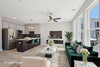 908 Anderson Ln Unit 6, Nashville, TN 37115