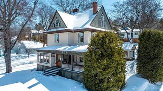 607 W South Ave, Houghton, MI 49931