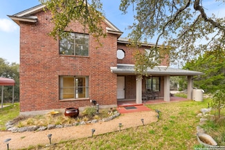 178 Timber Hill, Pipe Creek, TX 78063