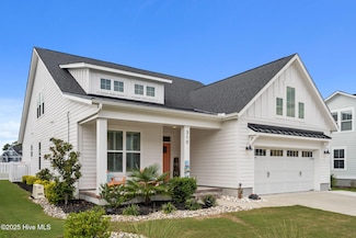 310 Lightning Bug Ln, Holly Ridge, NC 28445