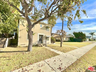 8738 Ramsgate Ave, Los Angeles, CA 90045