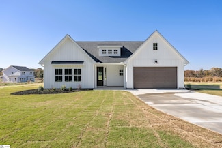 95 Henderson Rd, Gray Court, SC 29645