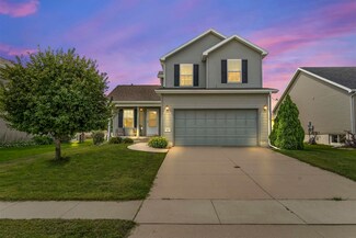 5003 Luke St, Cedar Falls, IA 50613