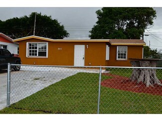541 NW 12th Ave, Boynton Beach, FL 33435