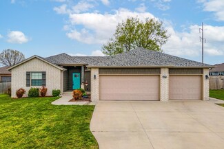 5677 E Pearson Pkwy, Strafford, MO 65757