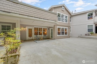 8500 Main St Unit F212, Edmonds, WA 98026