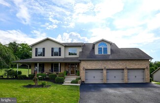 70 Dayton Ct, Windsor, PA 17366