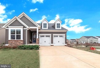 991 Forsythia Ln, Stafford, VA 22554