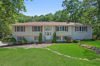 171 Taft Rd, Wilmington, MA 01887