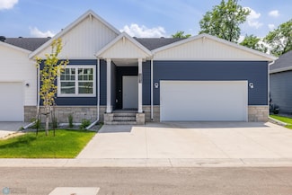 5893 41st St S, Fargo, ND 58104