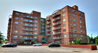 100 W Squantum St Unit 703, Quincy, MA 02171