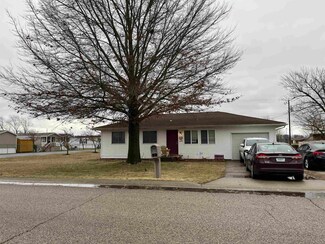 505 W Marshall St, Argos, IN 46501
