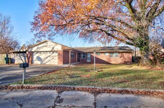 1003 N Edmond St, Muskogee, OK 74403