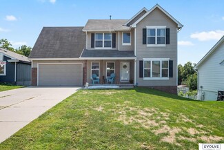 707 Cedar View Ln, Bellevue, NE 68123
