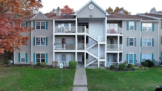 82 Iroquois Dr, Galloway, NJ 08205