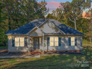801 White Oaks Cir, Monroe, NC 28112