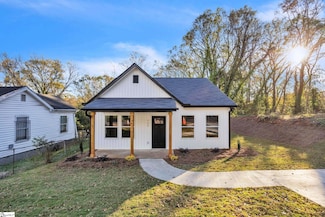 308 Appian Dr, Spartanburg, SC 29306