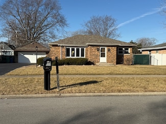 8010 Latrobe Ave, Burbank, IL 60459
