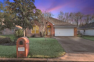 12529 Dover Dr, Montgomery, TX 77356