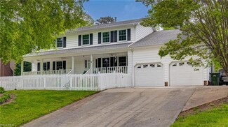 704 Teague Dr, Jamestown, NC 27282