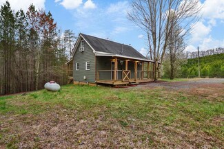 748 Turtle Ridge Rd, Ellijay, GA 30536